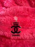 Royalty dust plug